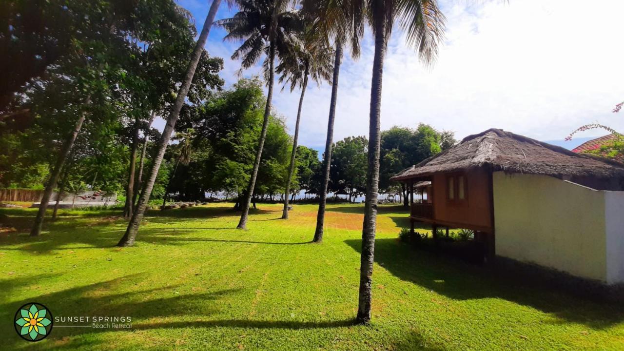 Sunset Springs Beach Retreat Hotel Papak Exterior photo