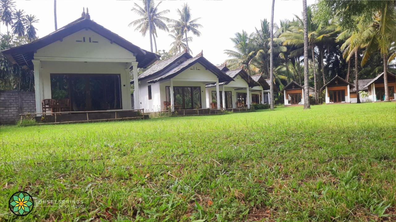 Sunset Springs Beach Retreat Hotel Papak Exterior photo